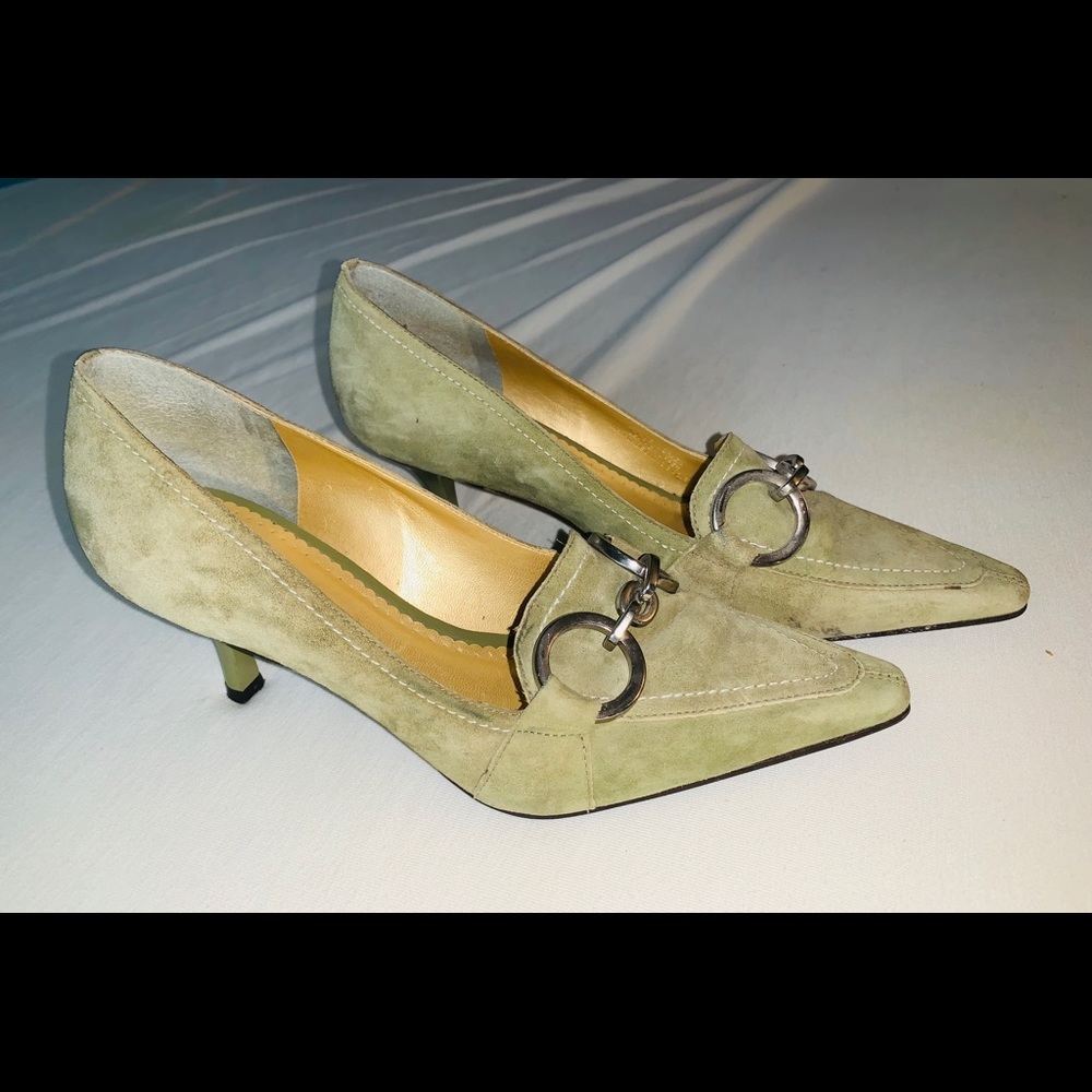 FINAL PRICE DROP!! BCBG Kitten Heels